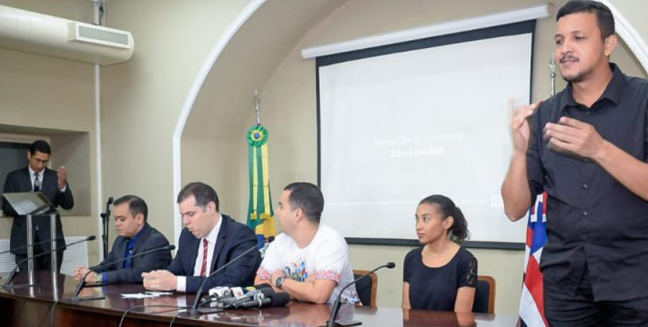 Apresentação-da-pesquisa-sobre-o-Carnaval-Karlos-Geromy-1024x682