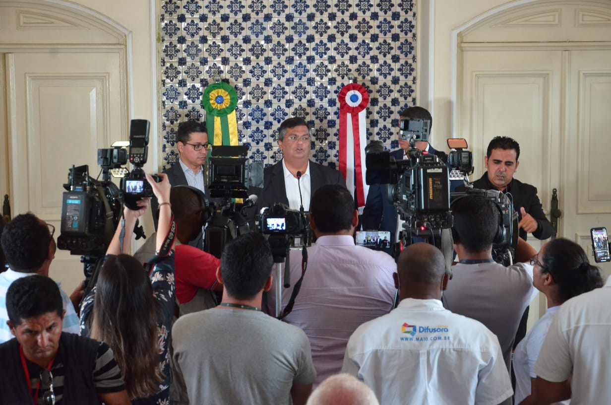 22620_governador_flavio_dino_em_entrevista_coletiva_2_4433729654146947793