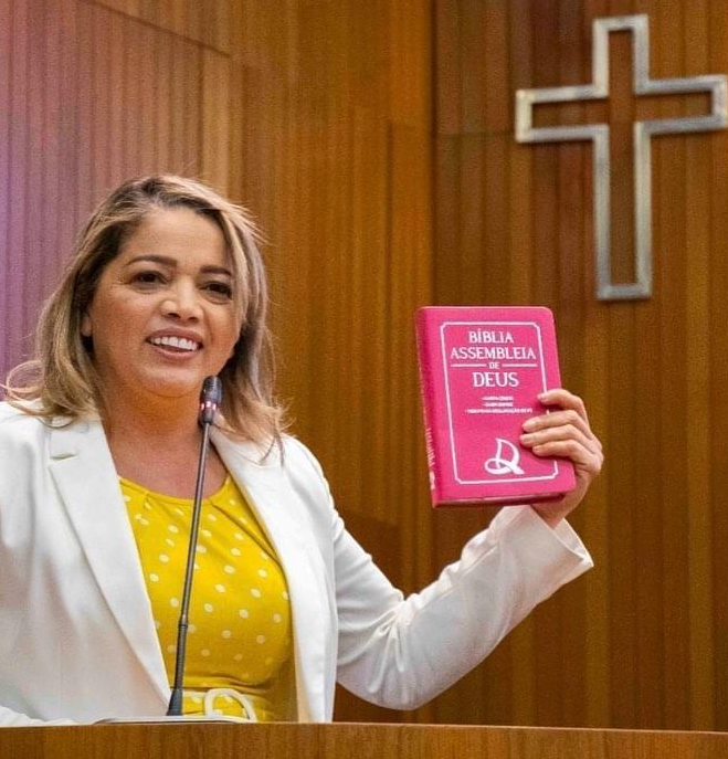 f13de435ef61edfbd3481122b1e6213a